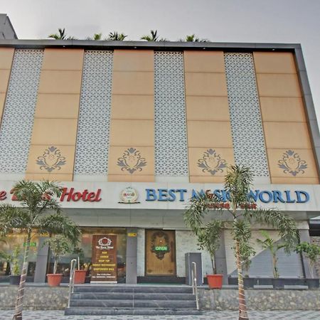 Отель Treebo The Boss Raipur  Экстерьер фото